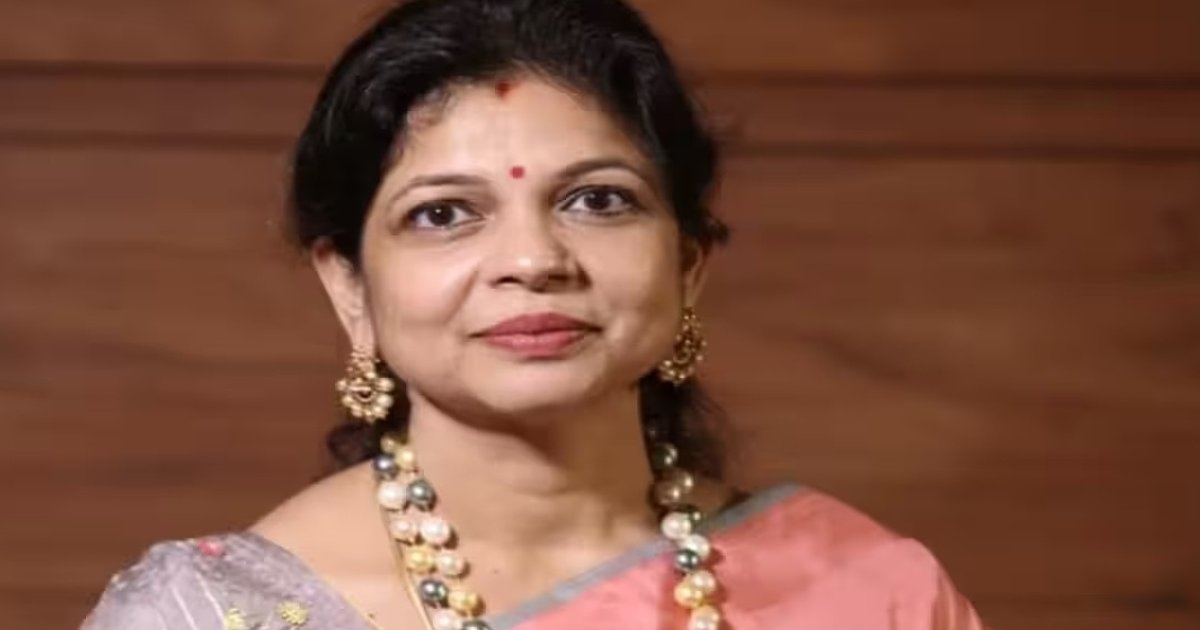 தவெக அரசை தவறாக வழிநடத்தும் அதிகாரிகள்: சௌமியா அன்புமணி