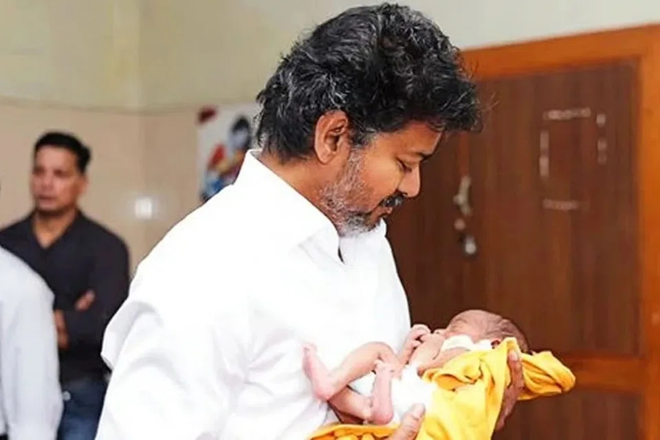 பேரறிஞர் அண்ணா பிறந்த நாளான வரும் செப்டம்பர் 15ஆம் தேதியன்று ‘தாய்மாமன் தங்க மோதிரத் திட்டம்’ முறைப்படி தொடங்கி வைக்கப்பட உள்ளது.