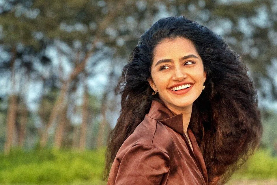  ‘டிராகன்’, ‘பைசன்’, உள்ளிட்ட பல தமிழ்ப் படங்​களில் நடித்​தவர் அனுபமா பரமேஸ்வரன்.