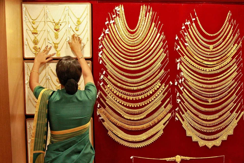 இந்தியாவில் ஆபரணத் தேவை 91.9 டன்னிலிருந்து 4 விழுக்காடு உயர்ந்து 95.5 டன் அளவை எட்டியது.