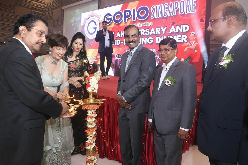 ஆண்டு விழா கொண்டாட்டத்தை ஒளியூட்டுடன் தொடக்கி வைத்த அமைச்சர் இந்திராணி