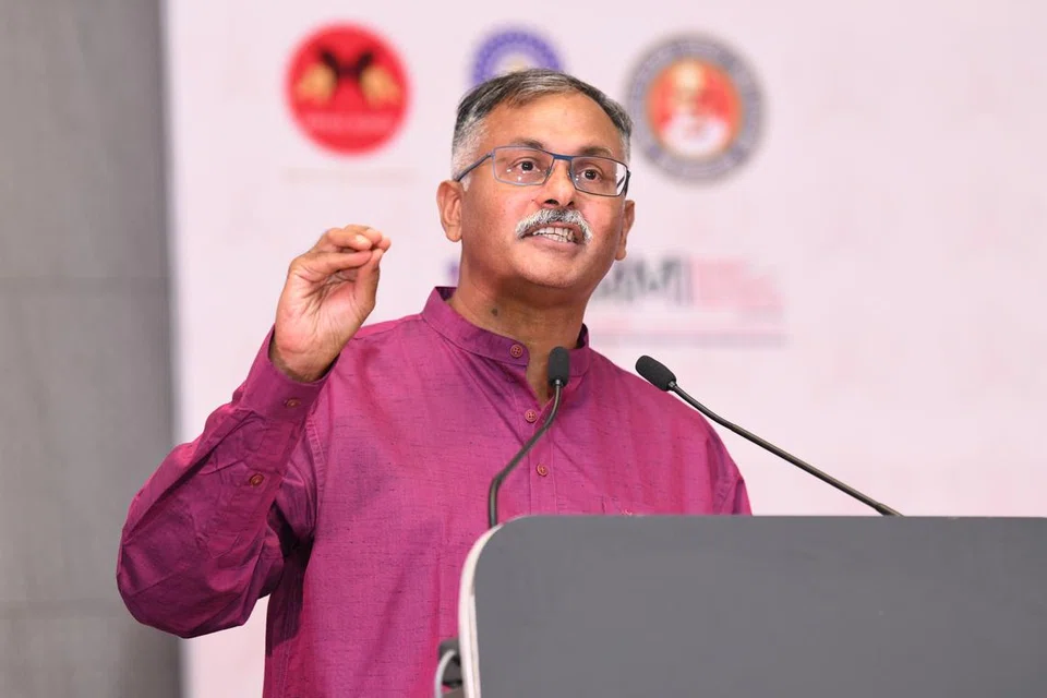கலாசார மேம்பாட்டுக்காகவும் சமுதாய, பொருளியல் ரீதியாகவும் தமிழர் பேரவை நாட்டு நிர்மாணத்திற்குப் பங்களித்து வருவதைச் சுட்டிக்காட்டினார் சட்ட, போக்குவரத்துத் துணை அமைச்சர் முரளி பிள்ளை. 