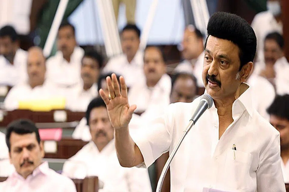 புதிய மருத்துவக் கல்லூரிகளுக்கு மாநில நிலவரங்களைக் கொண்டு தடை விதிப்பது தேவையுள்ள மாவட்டங்களுக்கு அநீதி இழைப்பதாகிவிடும் என்று தமிழக முதல்வர் ஸ்டாலின் கூறியுள்ளார்.