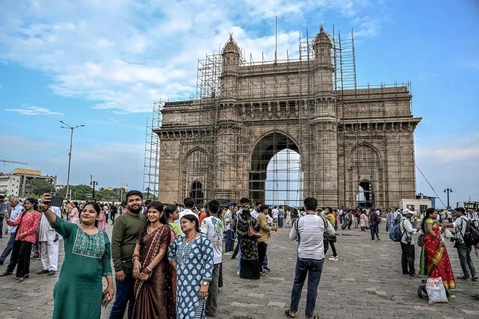 டெல்லி, புனே, பெங்களூரு, ஹைதராபாத் ஆகியவை அடுத்தடுத்த இடங்களில் உள்ளன.