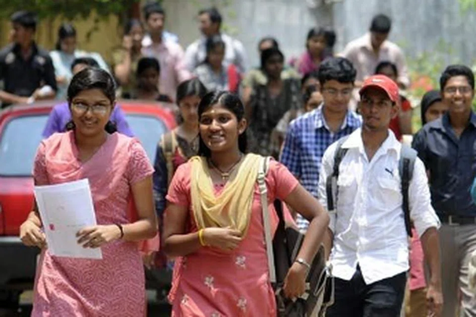 2024-25 கல்வியாண்டில் அதிகமான மாணவர்கள் பொறியியல் கல்லூரிகளில் சேர்ந்துள்ளதால், 1.65 லட்சத்திற்கும் மேற்பட்ட மாணவர்கள் கல்வி உதவித்தொகைமூலம் பயன்பெறுவர் என எதிர்பார்க்கப்படுகிறது