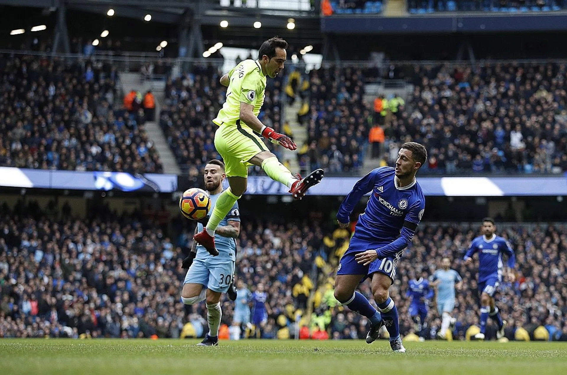 In his last eight games, Man City goalkeeper Claudio Bravo (in yellow) has conceded 14 goals from 22 shots on target. 