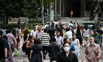 Retrenchments in Singapore fall for second straight quarter