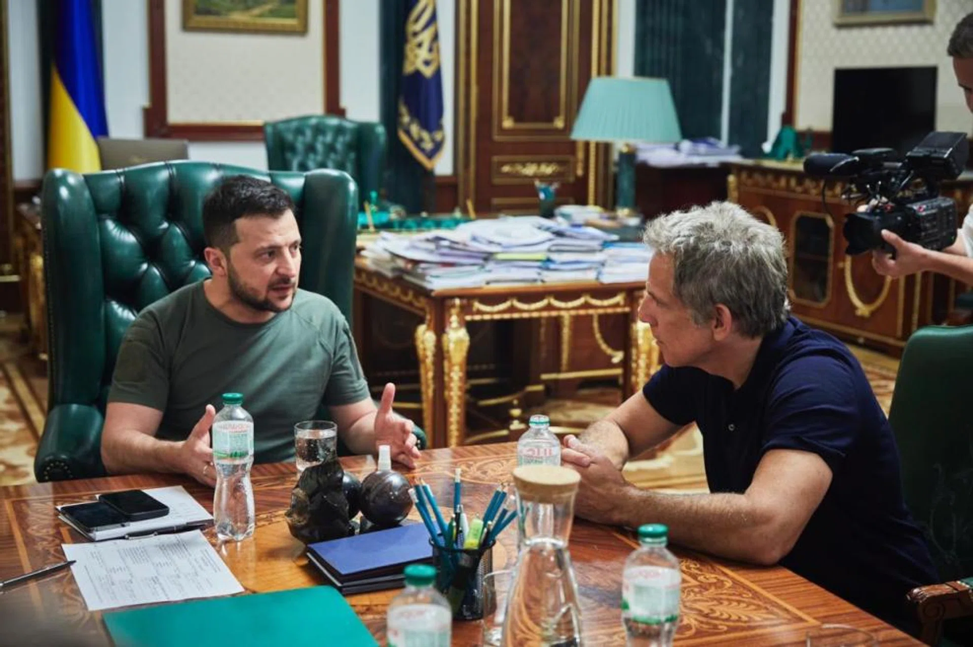 The actor, a UN goodwill ambassador, met the Ukrainian leader on World Refugee Day. 