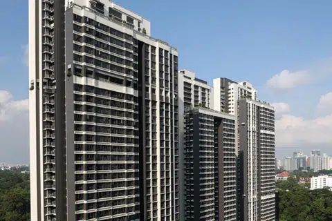 Queenstown three-room flat sold at $935,000; Bedok flat at $730,000