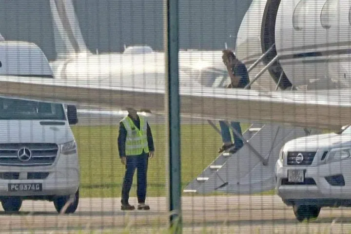 787