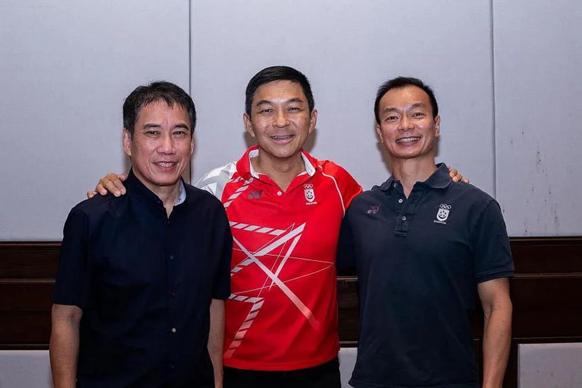 SNOC president Tan Chuan-Jin (centre) with SNOC vice-presidents Lawrence Leow (left) and Benedict Tan. 

