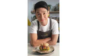 Ben Yeo's passion for local food leads to chicken rice burger