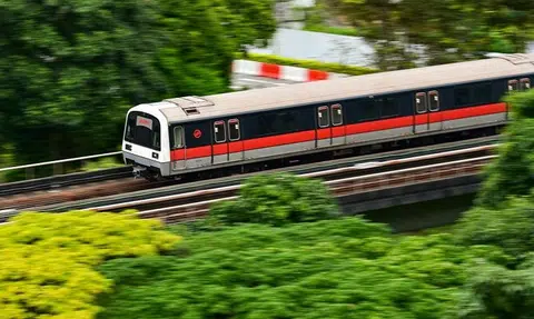 Train fault: Additional 15 minutes for travel between Jurong East and Kranji MRT stations
