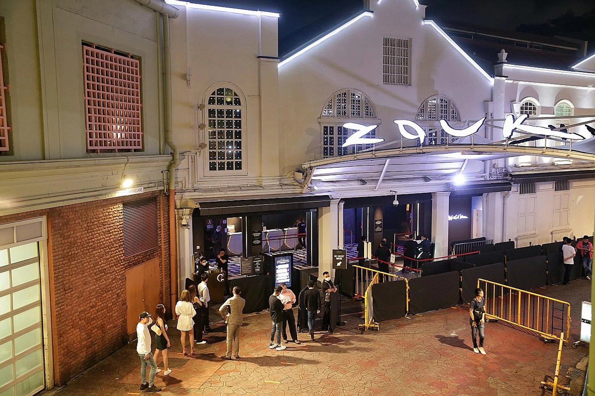 Club-goers did not have to wait long to enter popular nightclubs like Zouk last night. Some other clubs had promotions of 'farewell parties' before the mandatory closures. 