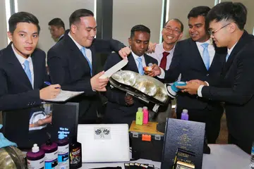 They start a company for final-year ITE project