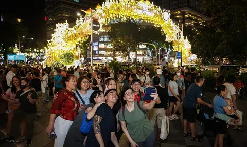 Check crowd levels before going to Orchard Road on Christmas Eve