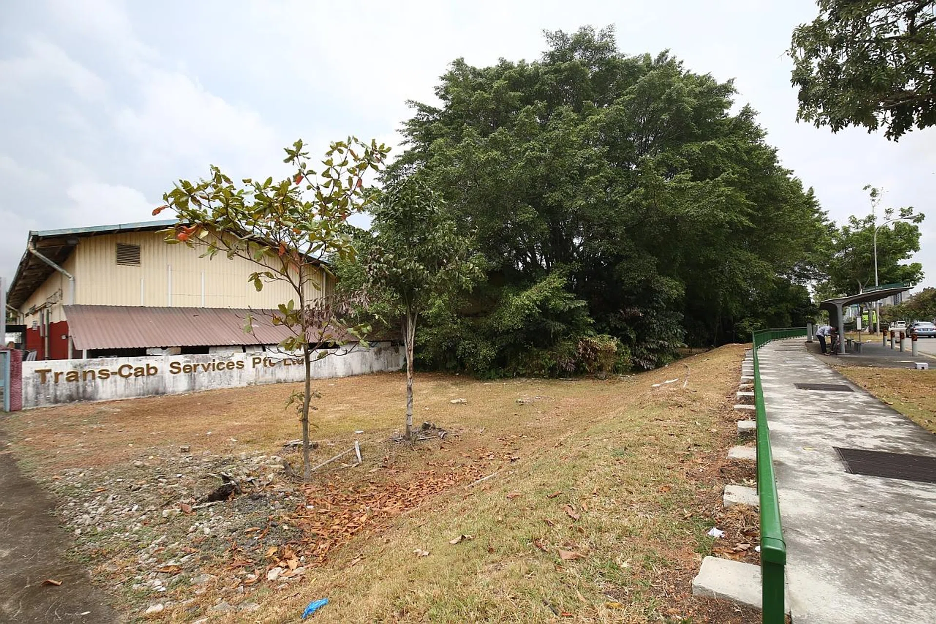 The bus stop before Defu Lane 2 where the couple alighted.