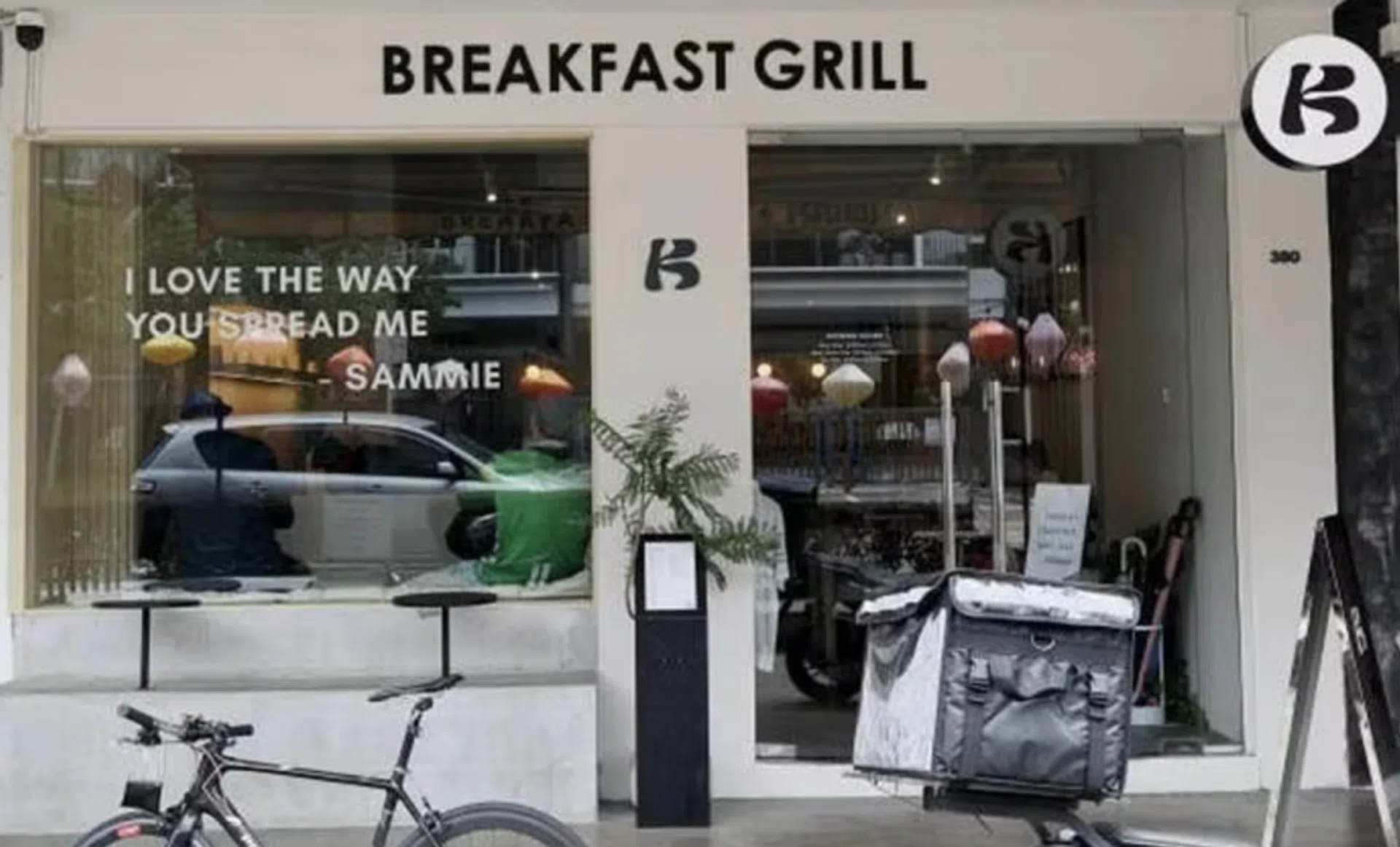 The woman ordered 19 items at the cafe in East Coast.