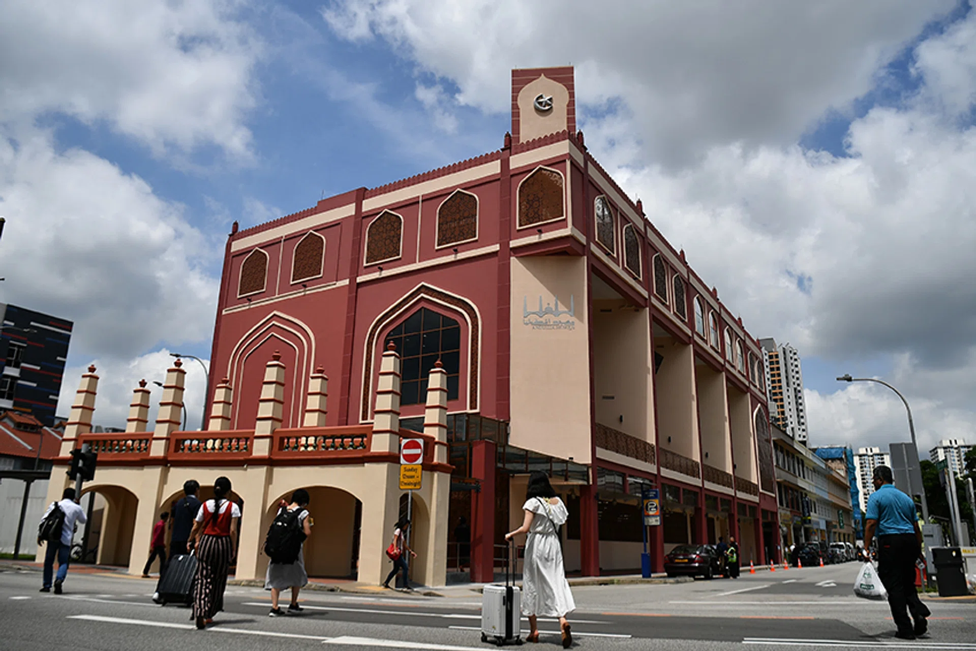 Facade of Angullia Mosque located Located at the corner of Birch Road and Serangoon Road in the Little India district