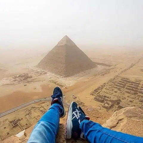 Teen illegally climbs Pyramid to take this shot