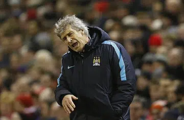 Pellegrini must tweak flawed formation or forget about title