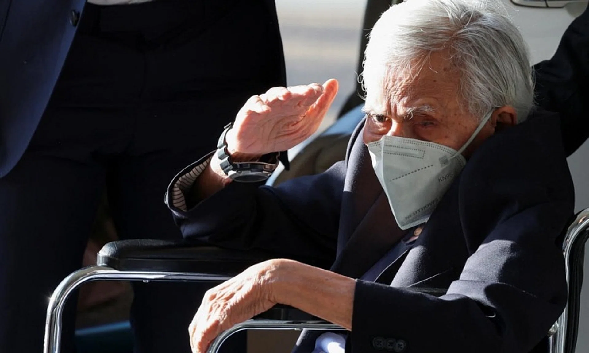 FILE PHOTO: Malaysia's former finance minister Daim Zainuddin arrives at the Kuala Lumpur court complex in Kuala Lumpur, Malaysia January 29, 2024. REUTERS/Hasnoor Hussain/File Photo