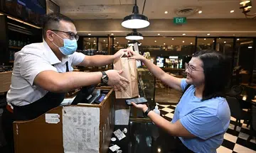 New app lets S'pore diners buy unsold food at big discount