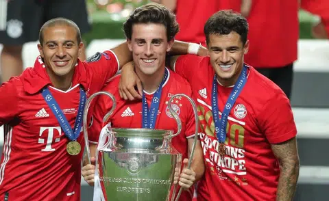 Bayern fight to keep hold of Champions League-winning squad