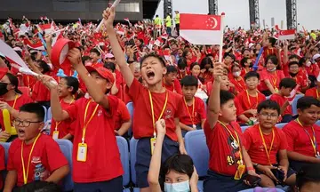 Over 10,000 Primary 5 pupils enjoy NDP National Education Show at Padang