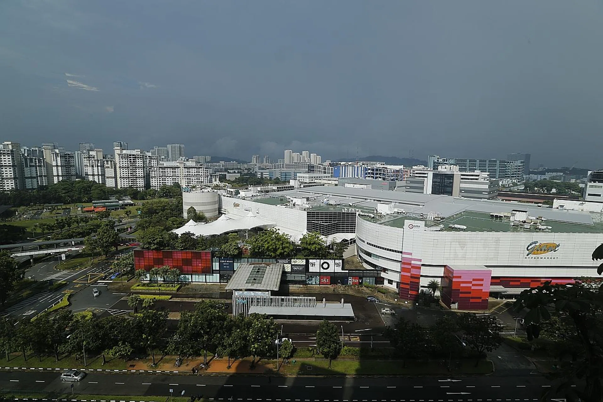 The ministry advised those who were at the places that Covid patients visited, such as IMM (left), to monitor their health. TNP FILE PHOTO