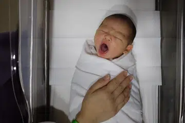 Parents to get 6 weeks shared leave for babies born on or after April 1