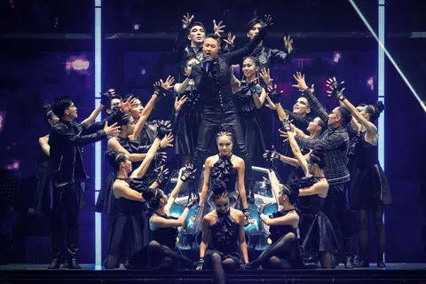 Hong Kong Heavenly King Jacky Cheung performing at the Singapore Indoor Stadium in 2023.