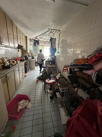 Messy feud erupts over ownership of Yishun flat