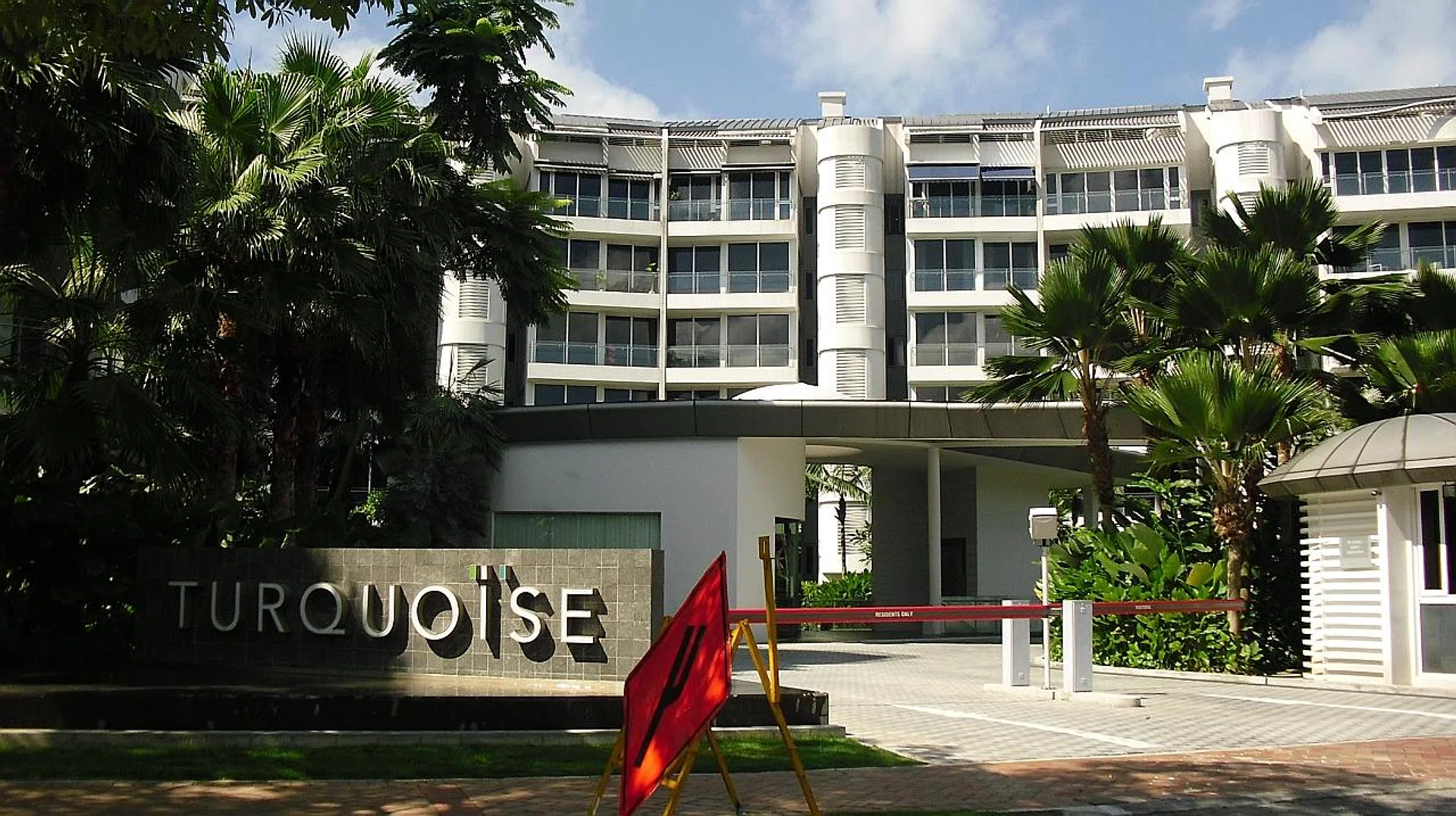 Sentosa Cove condo Turquoise.