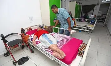 More senior citizens abandoned at Malaysia hospitals