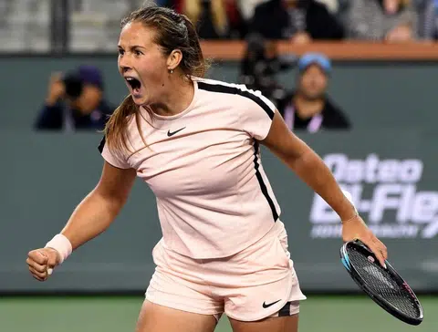 Giant-killer Kasatkina vanquishes Venus to reach final