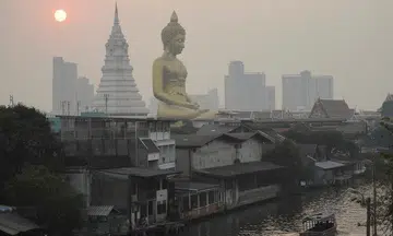 Bangkok residents told to mask up, avoid outdoor activities as air pollution worsens
