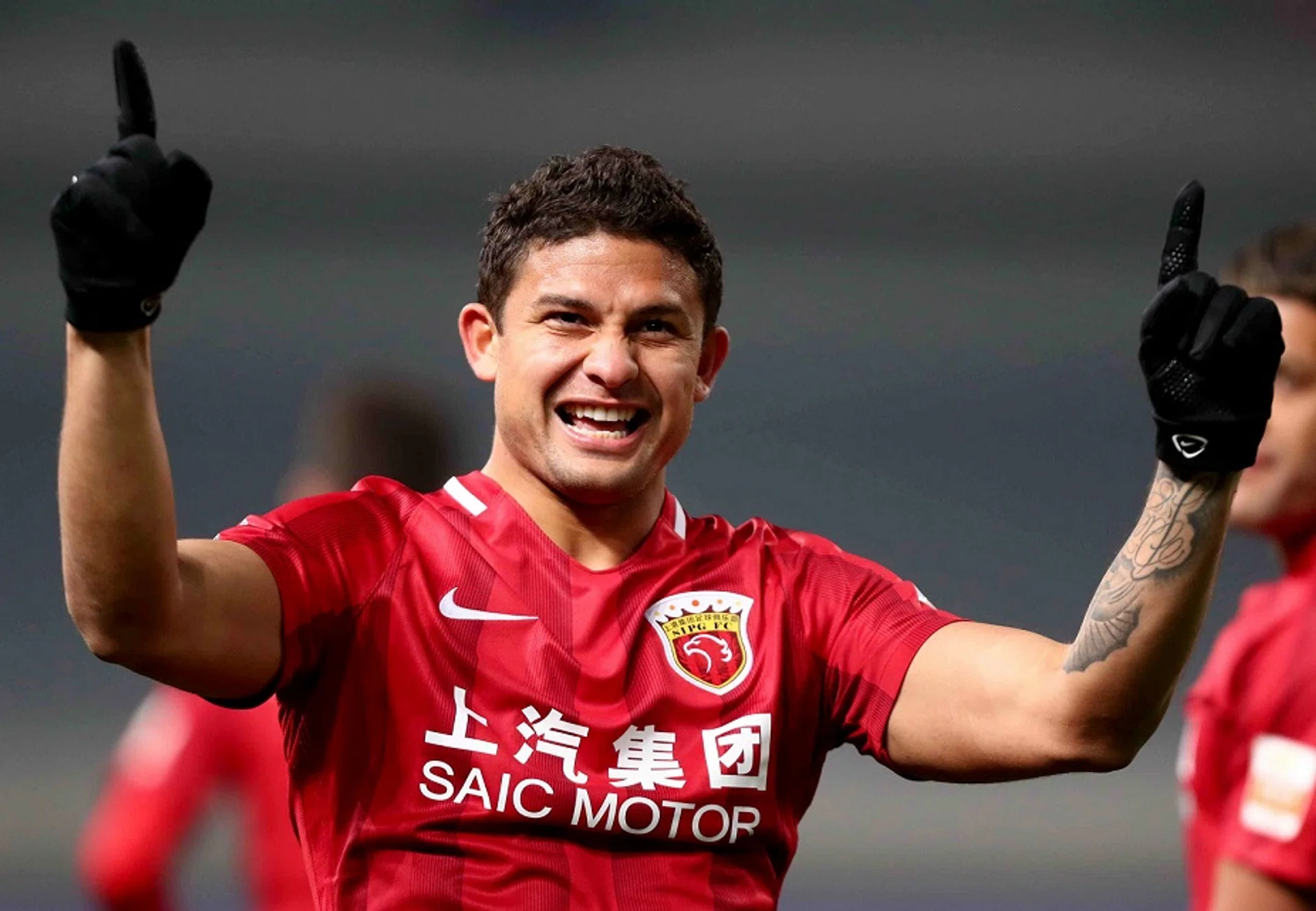 Guangzhou Evergrande forward Elkeson, who has never represented the senior Brazilian side, is eligible for China having played in the country since 2013.