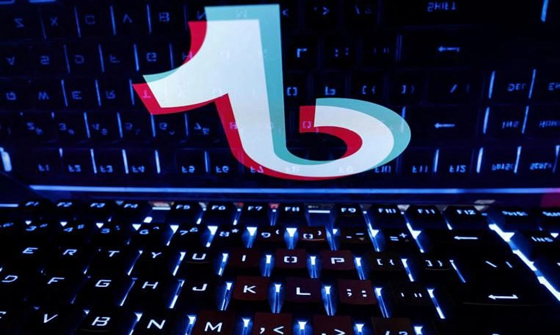 It was reported that a man uploaded a video to TikTok in which he offered a RM5 million bounty to assassinate Datuk Seri Anwar.