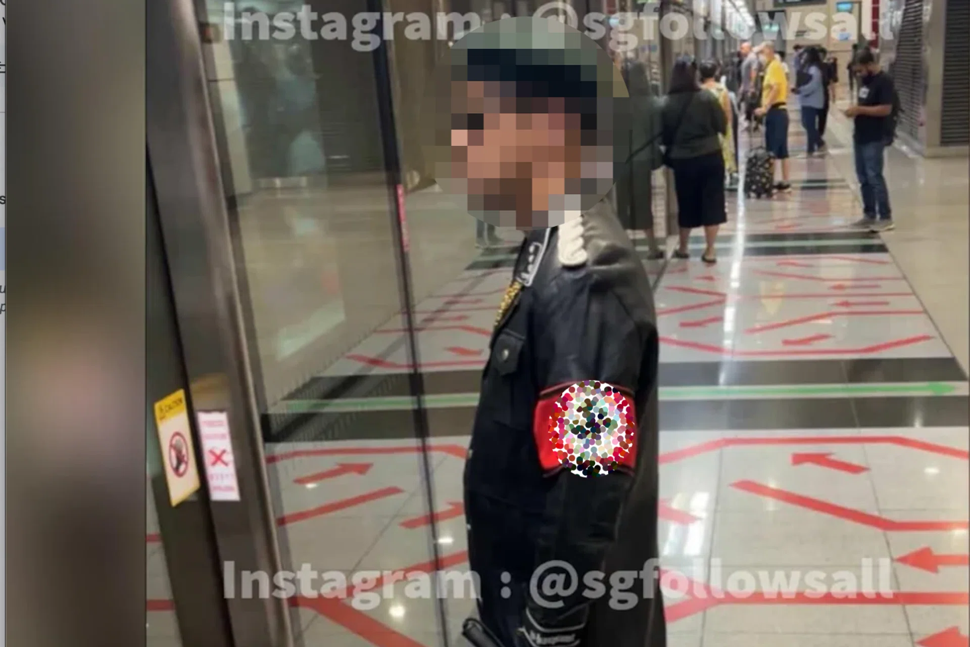 The man attracted derisory comments for his choice of wardrobe. 