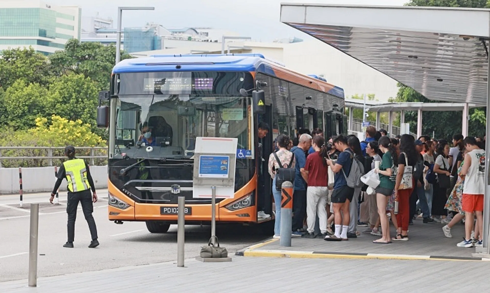NUS introduced more measures to manage tourist traffic on Aug 16, including stationing security personnel at selected bus stops.