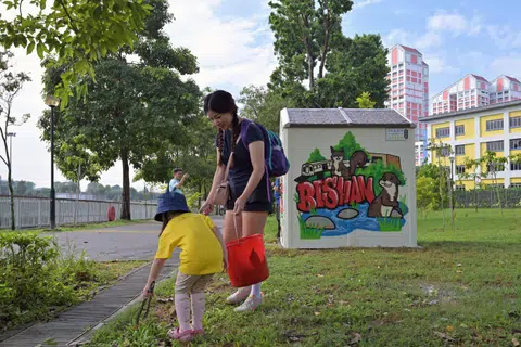 Bishan East is latest neighbourhood to get community litter-picking facility