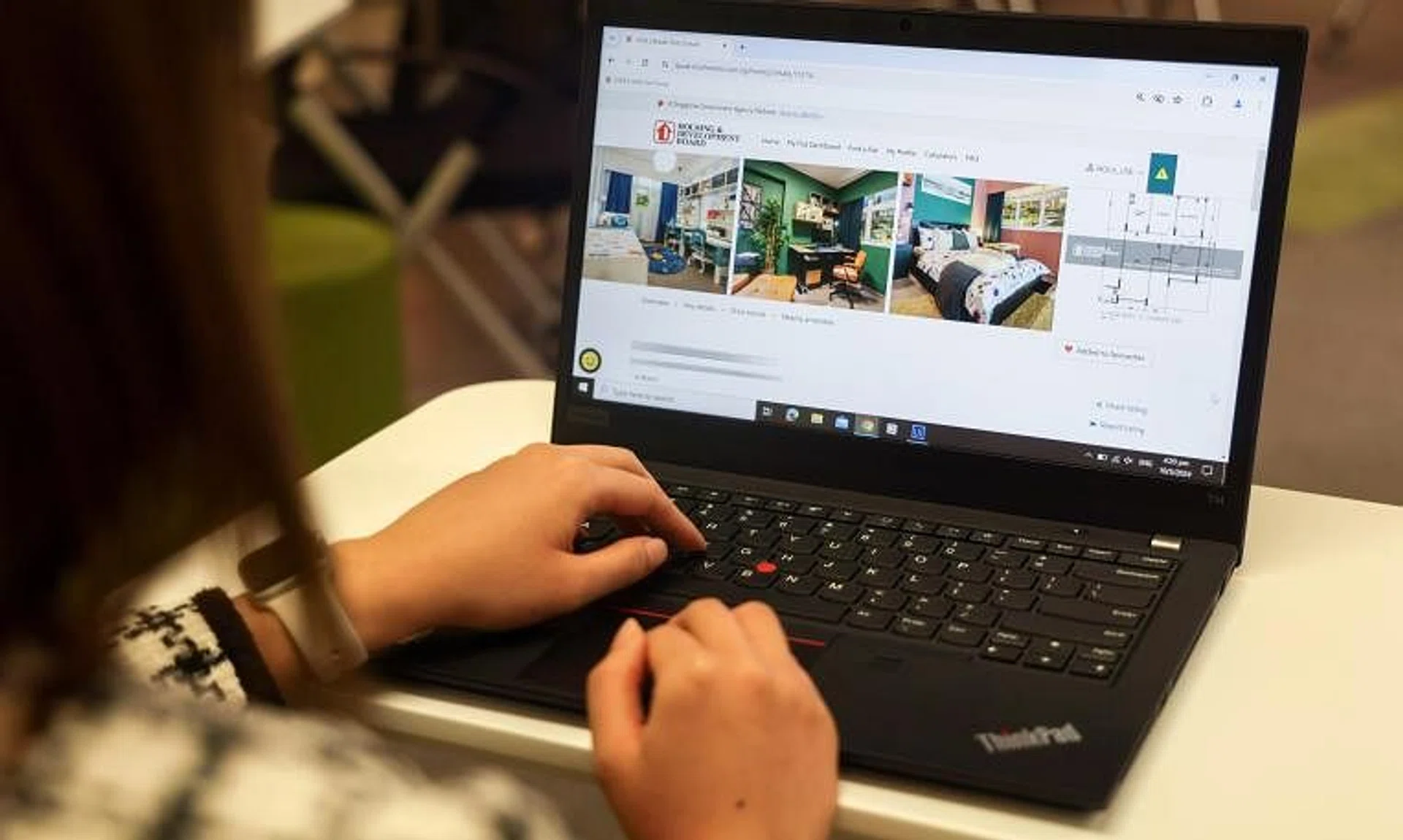 Demonstration of the HDB Flat Portal with a new resale flat listing service to provide flat sellers and buyers greater convenience in buying and selling HDB flats.