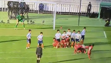 Japanese high school kids execute most elaborate free-kick manoeuvre ever