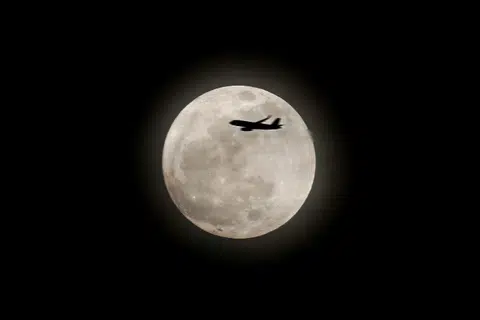 Three supermoons, meteor showers to light up Singapore night skies