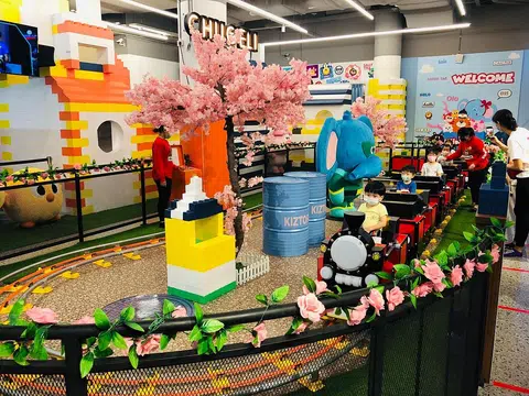 Kids attractions reopen after four months of closure