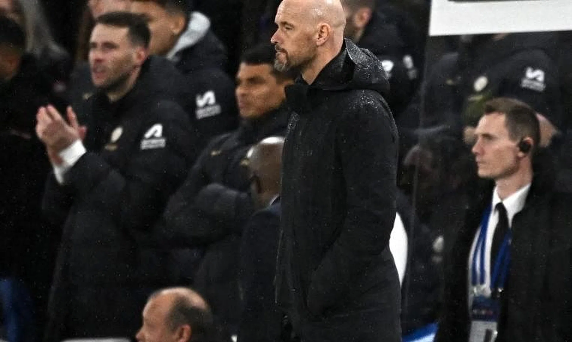 FILE PHOTO: Soccer Football - Premier League - Chelsea v Manchester United - Stamford Bridge, London, Britain - April 4, 2024 Manchester United manager Erik ten Hag looks dejected REUTERS/Dylan Martinez/File Photo