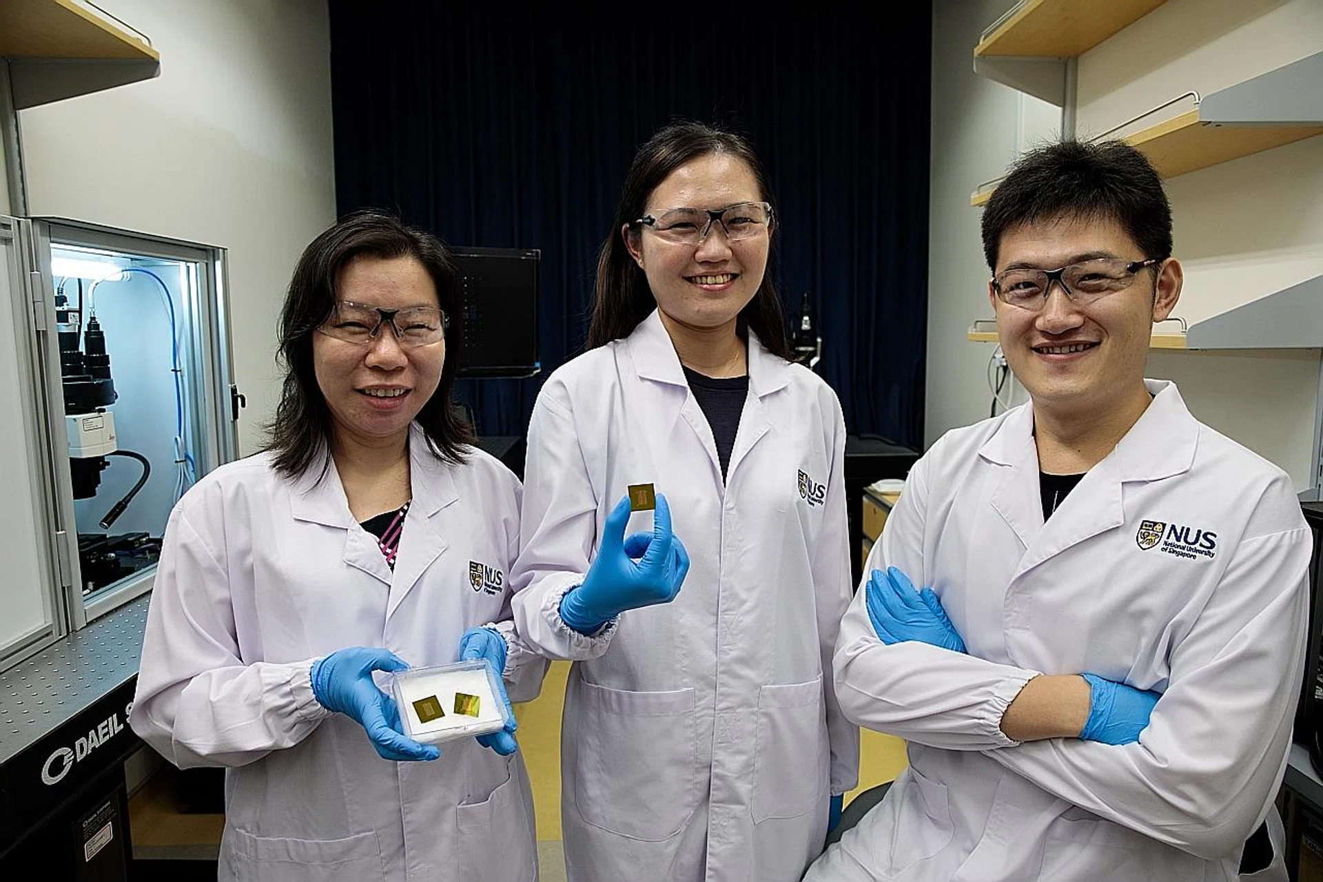 (From left) Dr Shao Huilin, NUS doctoral students Carine Lim and Zhang Yan of the NUS research team . 
