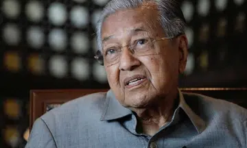 Mahathir facing anti-graft probe in case involving his sons