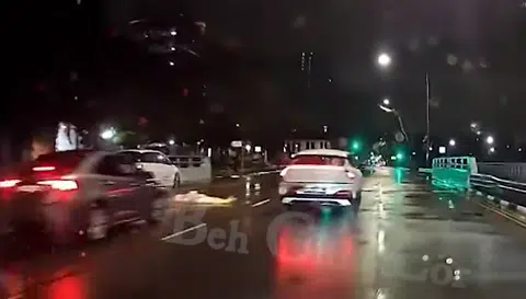 Man arrested after lying in the middle of Serangoon Road while drunk